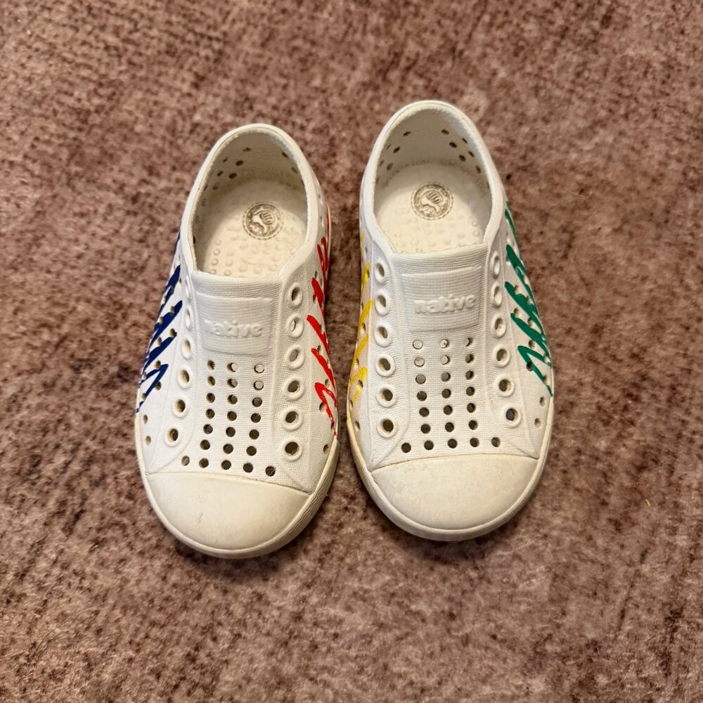 Native Crayola Collab Toddler 5C Shoes